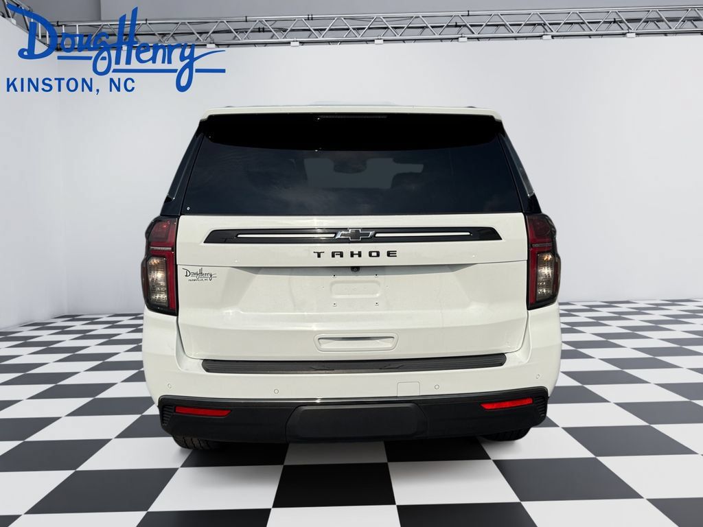 Used 2023 Chevrolet Tahoe Z71 w/ Luxury Package AWD/4WD image 4
