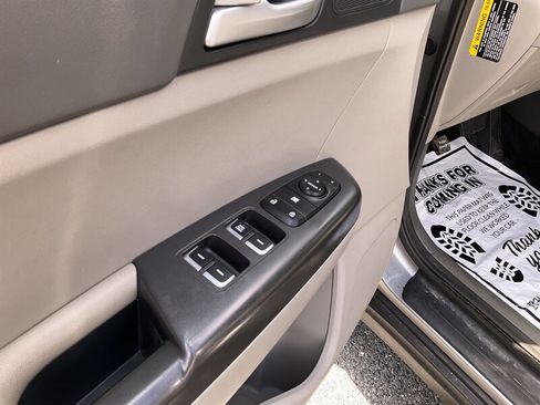 Used 2019 Kia Sportage LX image 15