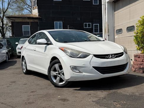 Used 2013 Hyundai Elantra GLS w/ Preferred Pkg image 19