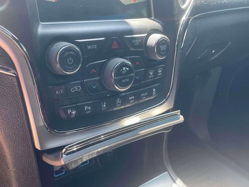 Used 2018 Jeep Grand Cherokee High Altitude AWD/4WD image 29