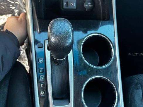 Used 2014 Nissan Altima 2.5 SV image 15