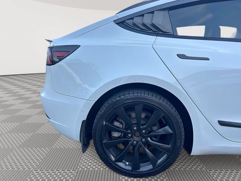 Used 2022 Tesla Model 3 Long Range AWD/4WD image 30