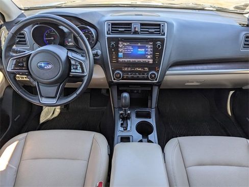 Used 2018 Subaru Outback 3.6R Limited image 16