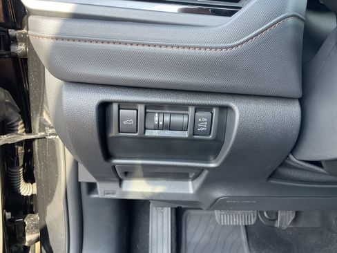 Used 2025 Subaru Forester Touring w/ Popular Package - Touring AWD/4WD image 20
