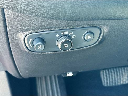 Used 2020 Chevrolet Equinox LT AWD/4WD image 6