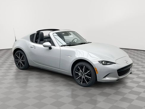 New 2026 MAZDA MX-5 Miata RF Grand Touring RWD image 1