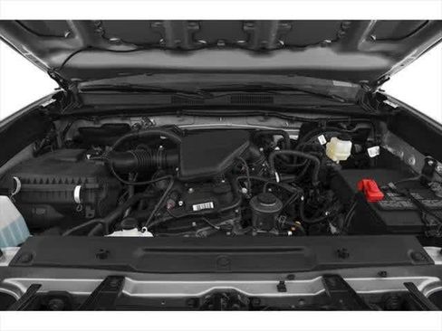 Used 2023 Toyota Tacoma SR5 w/ Technology Package RWD image 8