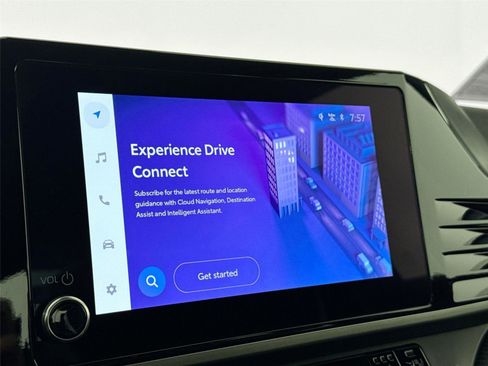 Certified 2025 Toyota Camry SE w/ Convenience Package image 7