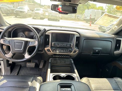 Used 2018 GMC Sierra 1500 Denali w/ Denali Ultimate Package AWD/4WD image 14