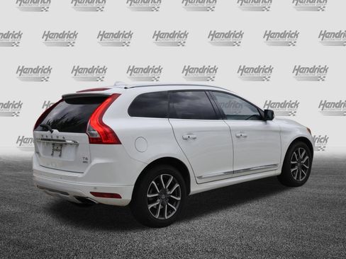 Used 2017 Volvo XC60 T6 Dynamic w/ Preferred Option Package AWD/4WD image 9