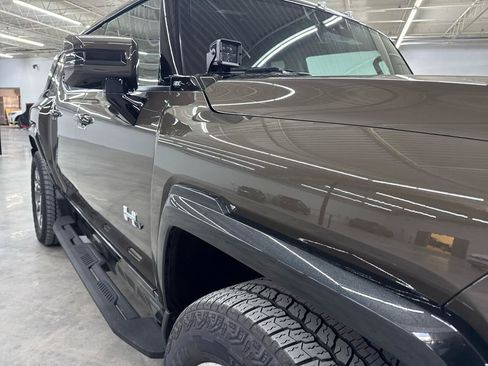 Used 2025 GMC Hummer EV 3X w/ LPO, Illumination Package AWD/4WD image 5