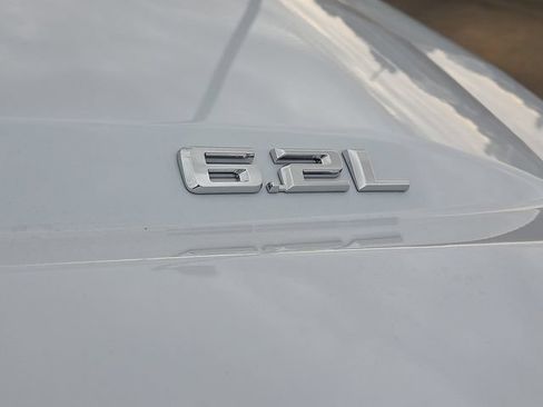 New 2026 Chevrolet Silverado 1500 High Country AWD/4WD image 7