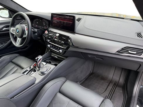 Used 2022 BMW M5 w/ Executive Package image 23