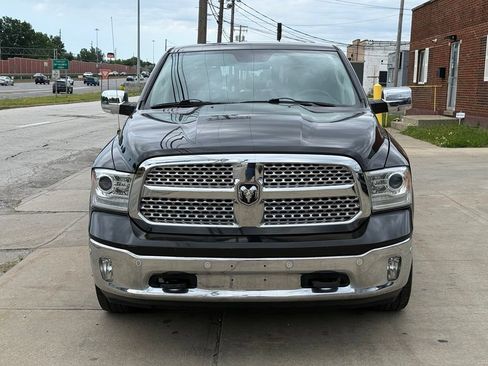Used 2015 RAM 1500 Laramie w/ Convenience Group AWD/4WD image 2