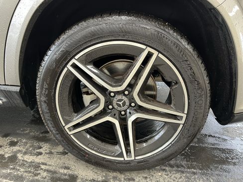 Certified 2022 Mercedes-Benz GLS 450 4MATIC image 13