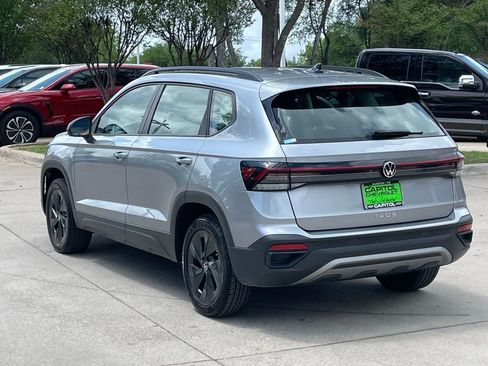 Used 2025 Volkswagen Taos S FWD image 4