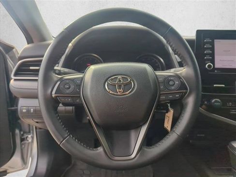 Certified 2022 Toyota Camry SE AWD/4WD image 10