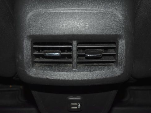 Used 2022 Chevrolet Equinox LT AWD/4WD image 27