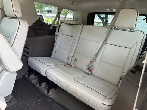 Used 2021 GMC Yukon XL Denali w/ Denali Ultimate Package AWD/4WD image 25
