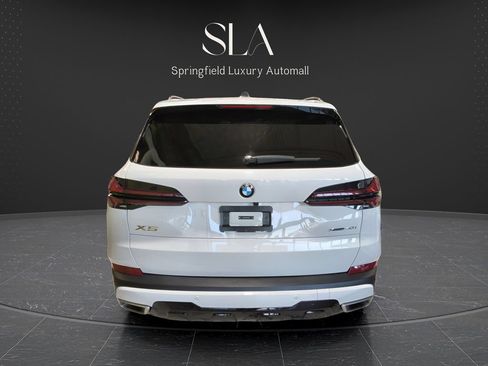Used 2025 BMW X5 xDrive40i w/ Premium Package AWD/4WD image 6
