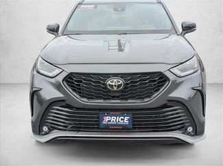 Used 2023 Toyota Highlander XSE AWD/4WD video 2