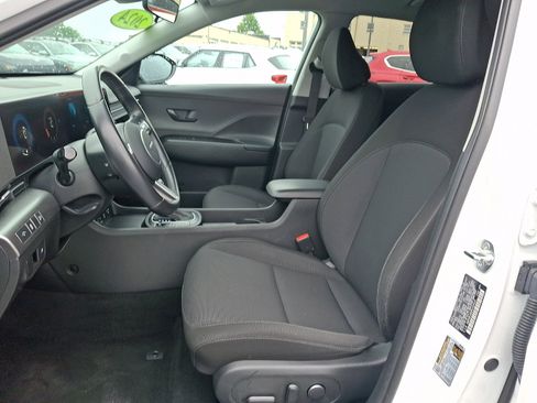 Certified 2024 Hyundai Kona SEL AWD/4WD image 14