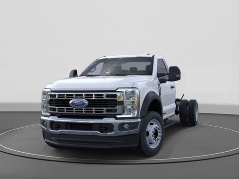 New 2026 Ford F550 4x4 Regular Cab Super Duty image 2