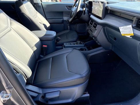 New 2026 Ford Maverick Lariat w/ Black Appearance Package image 13