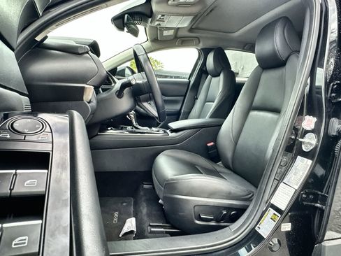 Used 2025 MAZDA CX-30 AWD 2.5 S w/ Preferred Package image 3