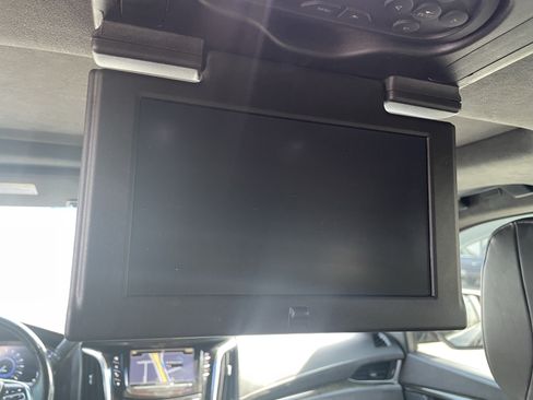 Used 2016 Cadillac Escalade Platinum AWD/4WD image 33
