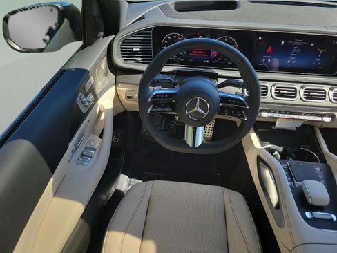 New 2026 Mercedes-Benz GLS 450 4MATIC image 11