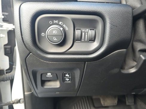 Used 2021 RAM 1500 Laramie image 11