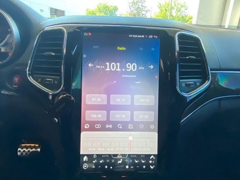 Used 2016 Jeep Grand Cherokee SRT w/ Trailer Tow Group IV AWD/4WD image 21