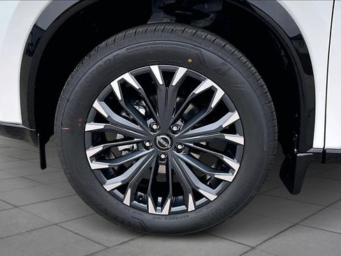 New 2026 Nissan Rogue Platinum w/ Platinum Premium Package image 9