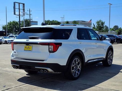 Used 2025 Ford Explorer Platinum w/ Ultimate Package RWD image 2
