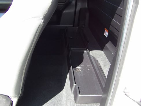 Used 2021 Toyota Tacoma SR RWD image 29