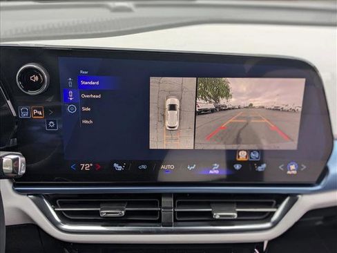 New 2026 Chevrolet Equinox EV LT image 13