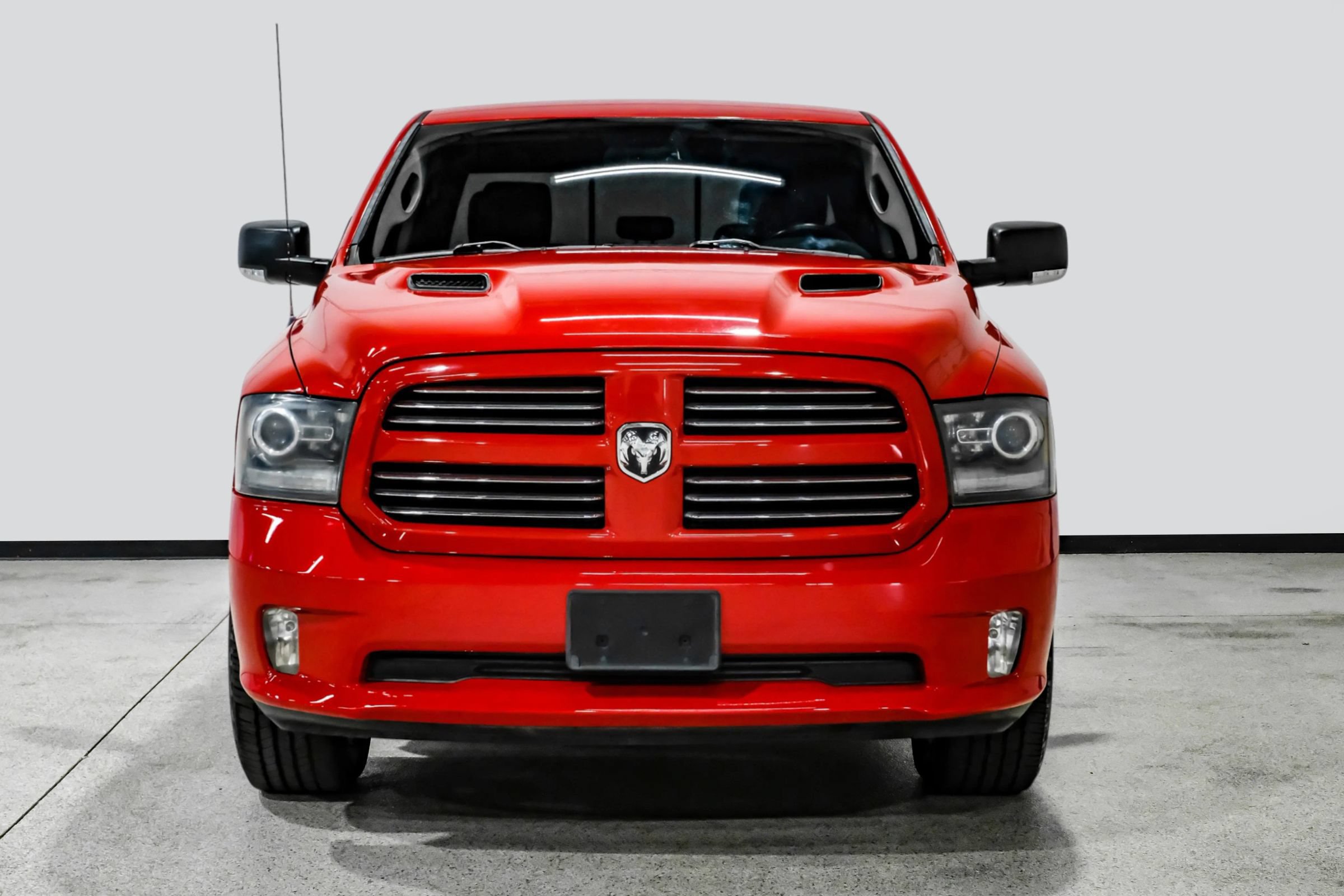 Used 2013 RAM 1500 Sport w/ Sport Premium Group AWD/4WD image 3