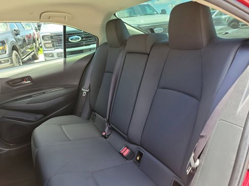 Used 2022 Toyota Corolla LE w/ LE Convenience Package FWD image 11