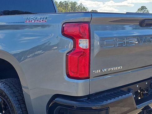 Used 2020 Chevrolet Silverado 1500 Custom Trail Boss image 35