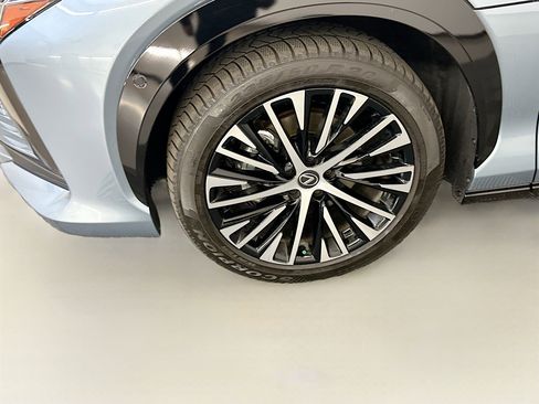 Used 2023 Lexus RZ 450e Premium w/ Cold Area Package AWD/4WD image 11