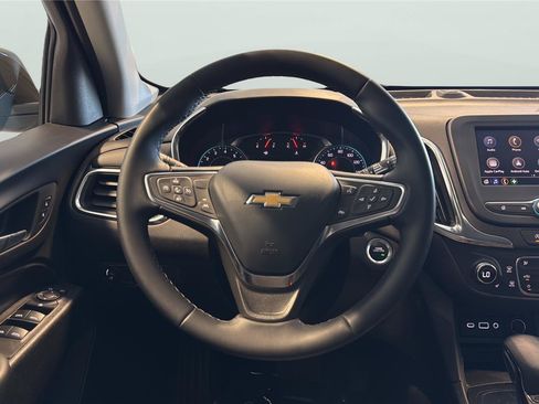 Used 2024 Chevrolet Equinox LT FWD image 13