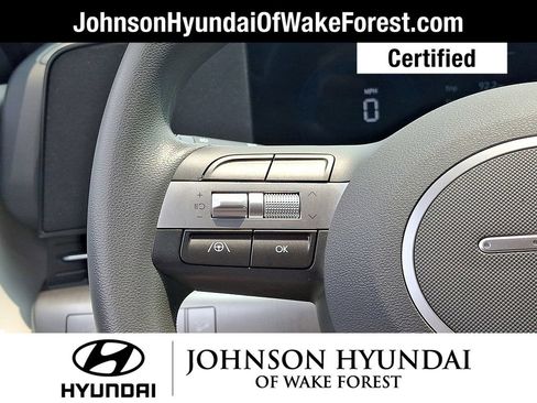 Certified 2025 Hyundai Kona SE FWD image 17