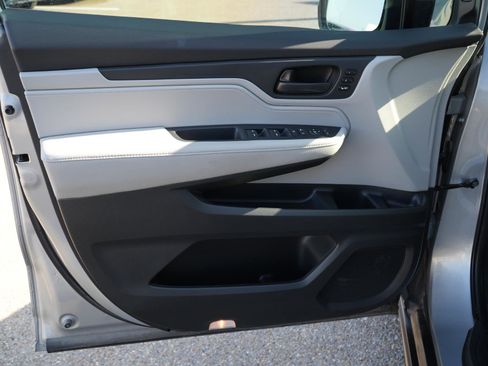 Used 2023 Honda Odyssey EX-L image 8