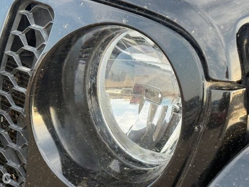 Used 2021 Jeep Gladiator Sport AWD/4WD image 19