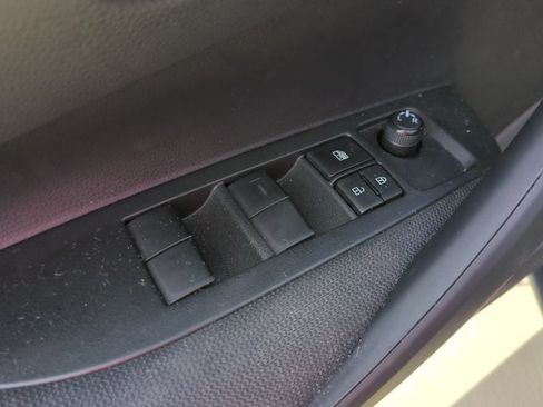 Used 2023 Toyota Corolla LE FWD image 12