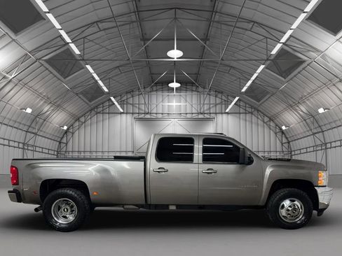 Used 2012 Chevrolet Silverado 3500 LTZ w/ LTZ Plus Package image 7
