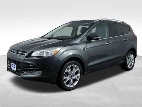 Used 2016 Ford Escape Titanium image 4