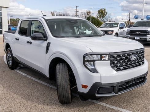 New 2025 Ford Maverick XLT w/ Equipment Group 301A image 42