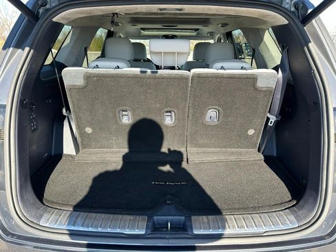 Used 2022 Hyundai Palisade Calligraphy image 5